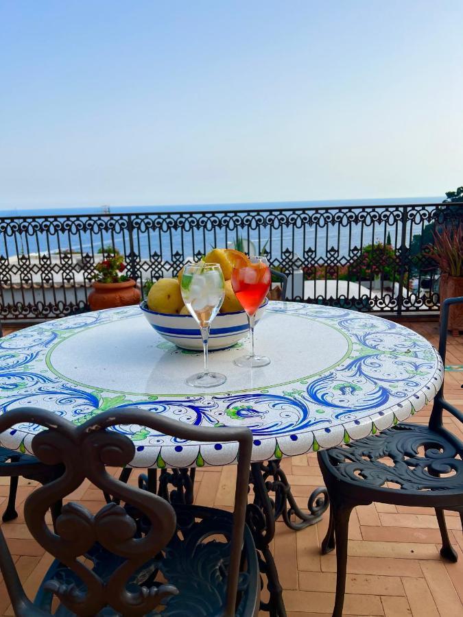 Casa Coppelia B&B Positano Exterior photo